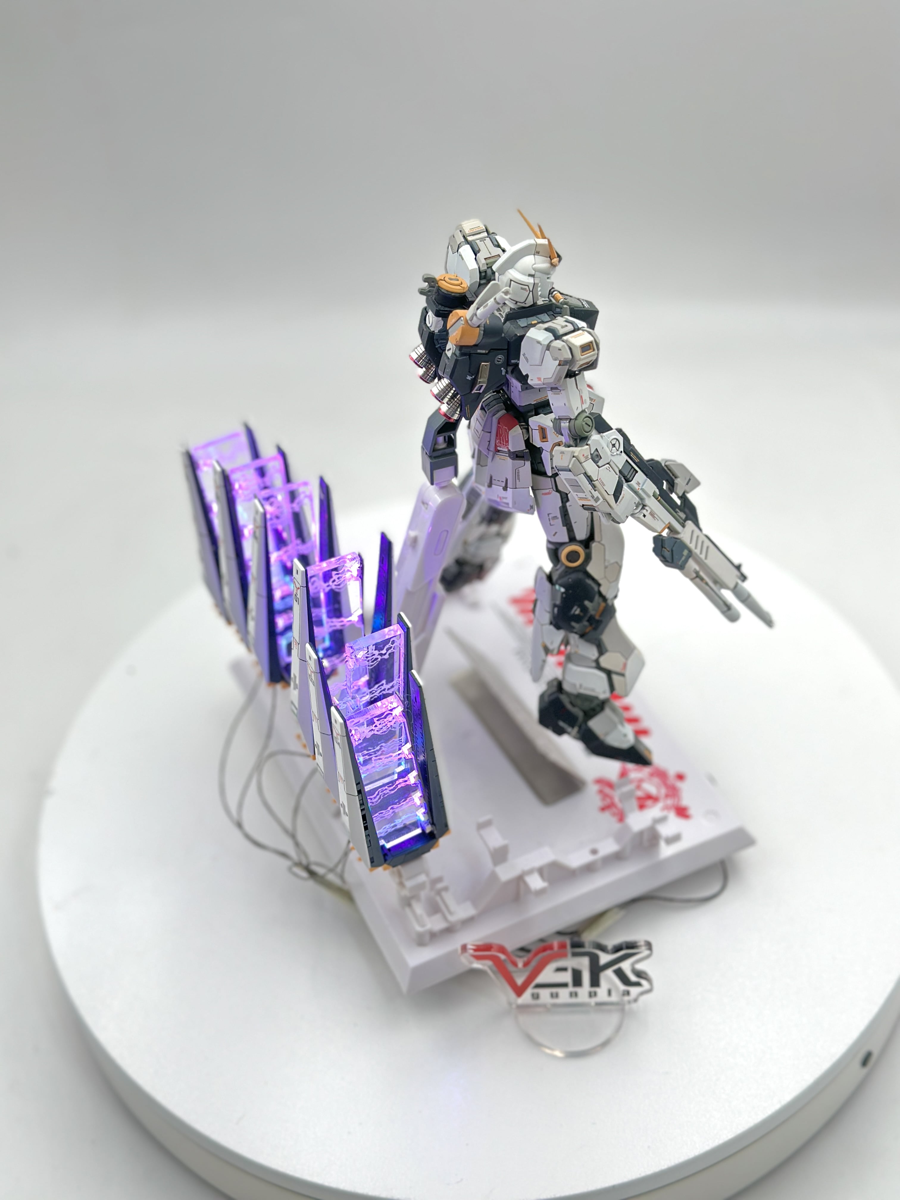 San Zang Studio Resin Conversion Kit RG 1/144  Nu Gundam Rx-93