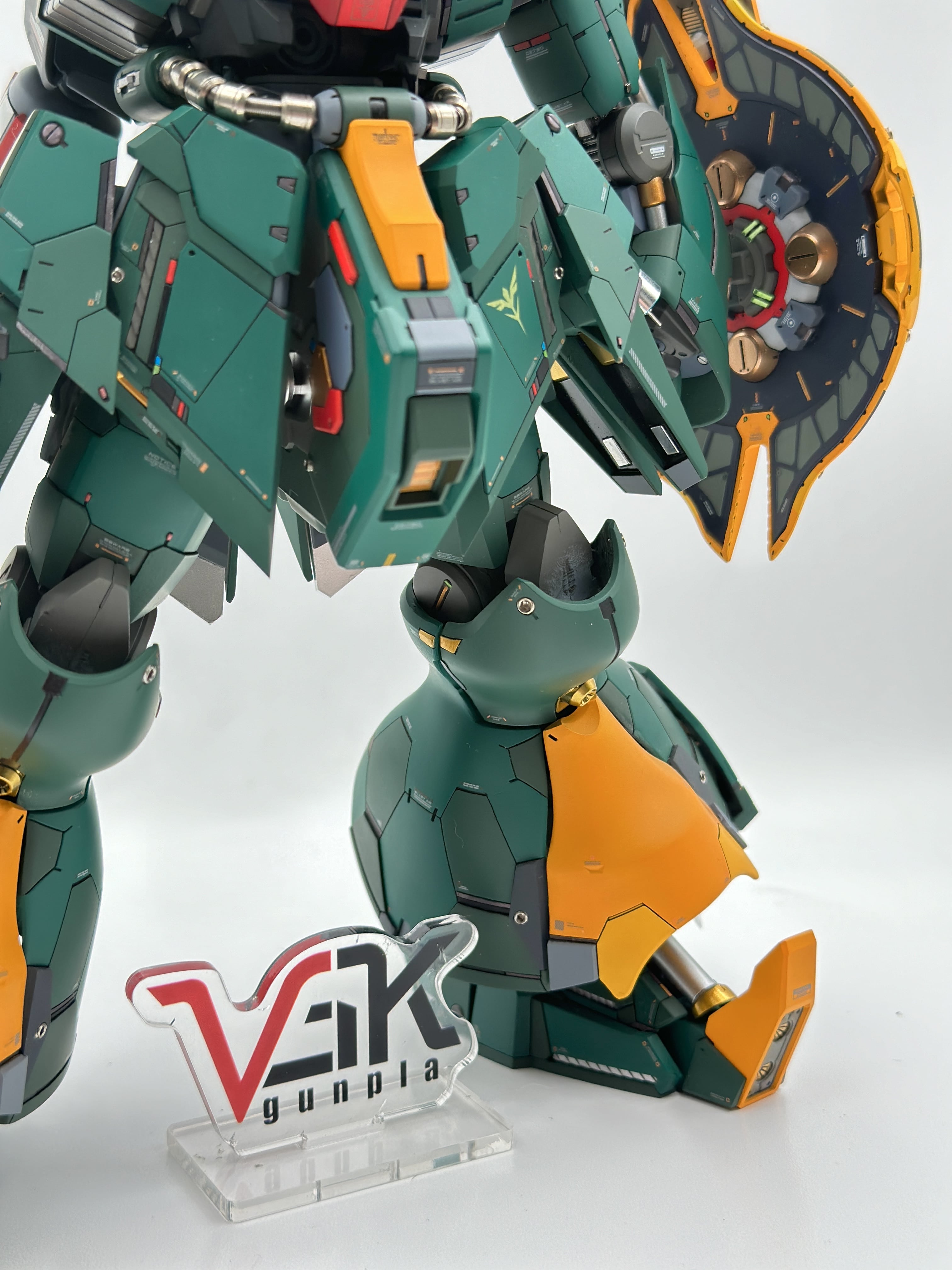 Friday Studio Resin Conversion Kit 1/100 Jagd Doga MSN-03