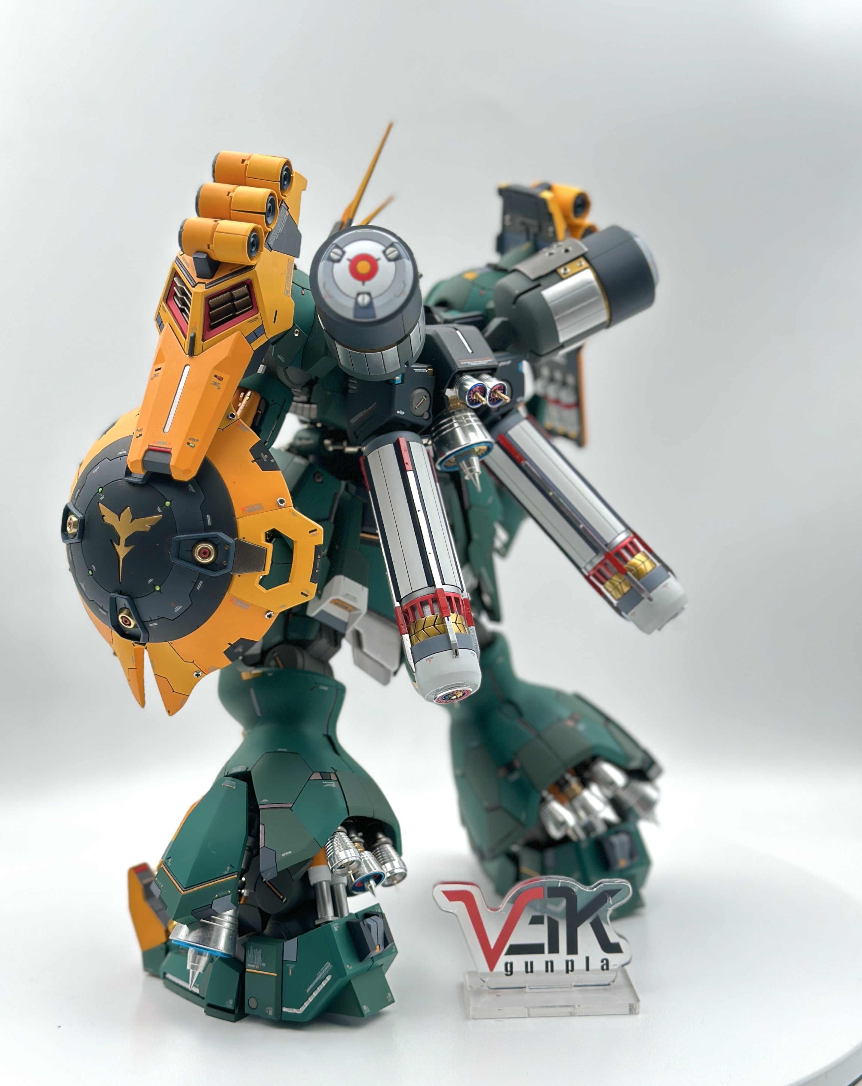 Friday Studio Resin Conversion Kit 1/100 Jagd Doga MSN-03