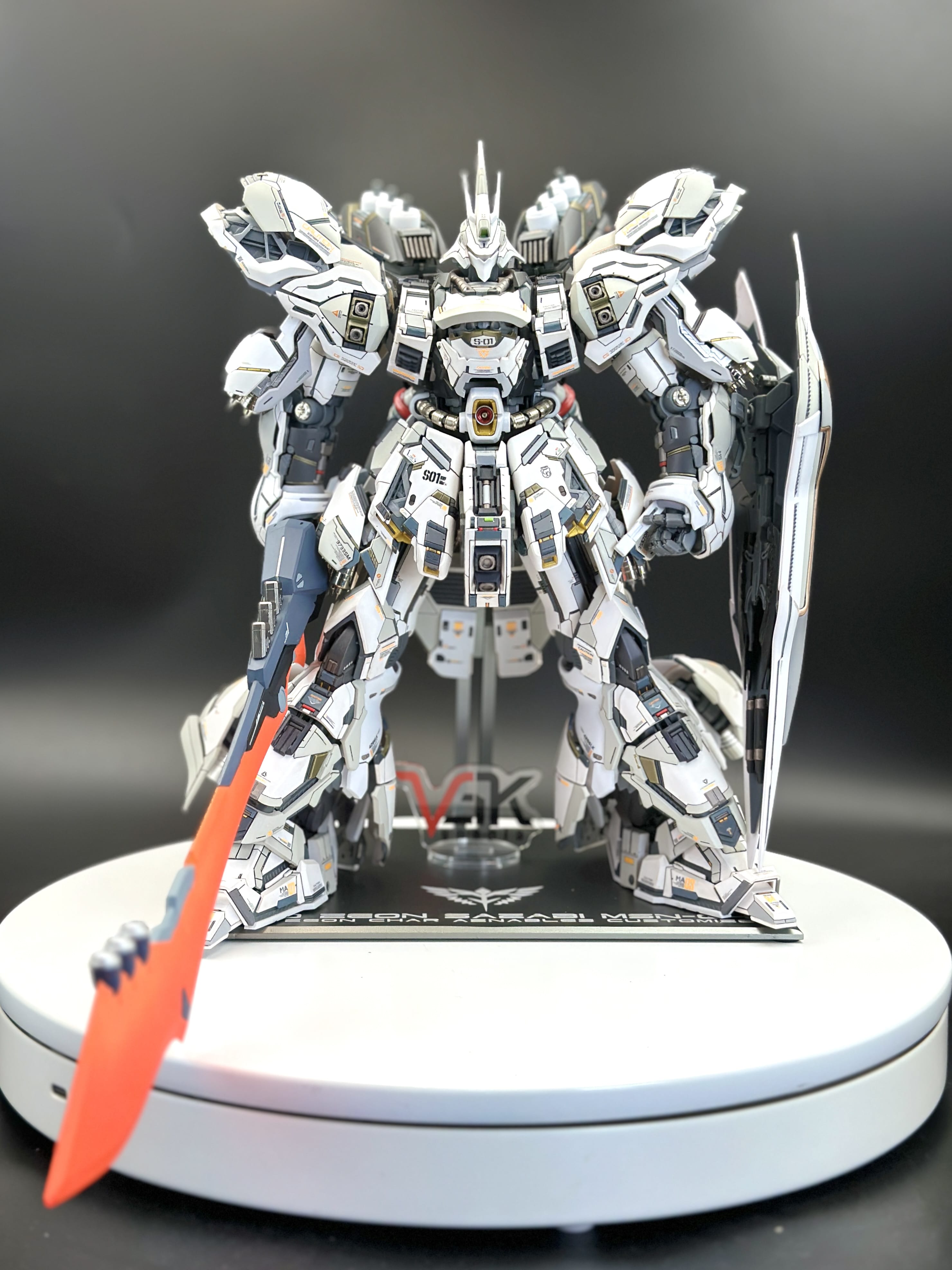 Yujiao Land Studio Resin Conversion Kit 1/100 Sazabi MSN-04 (White Version)