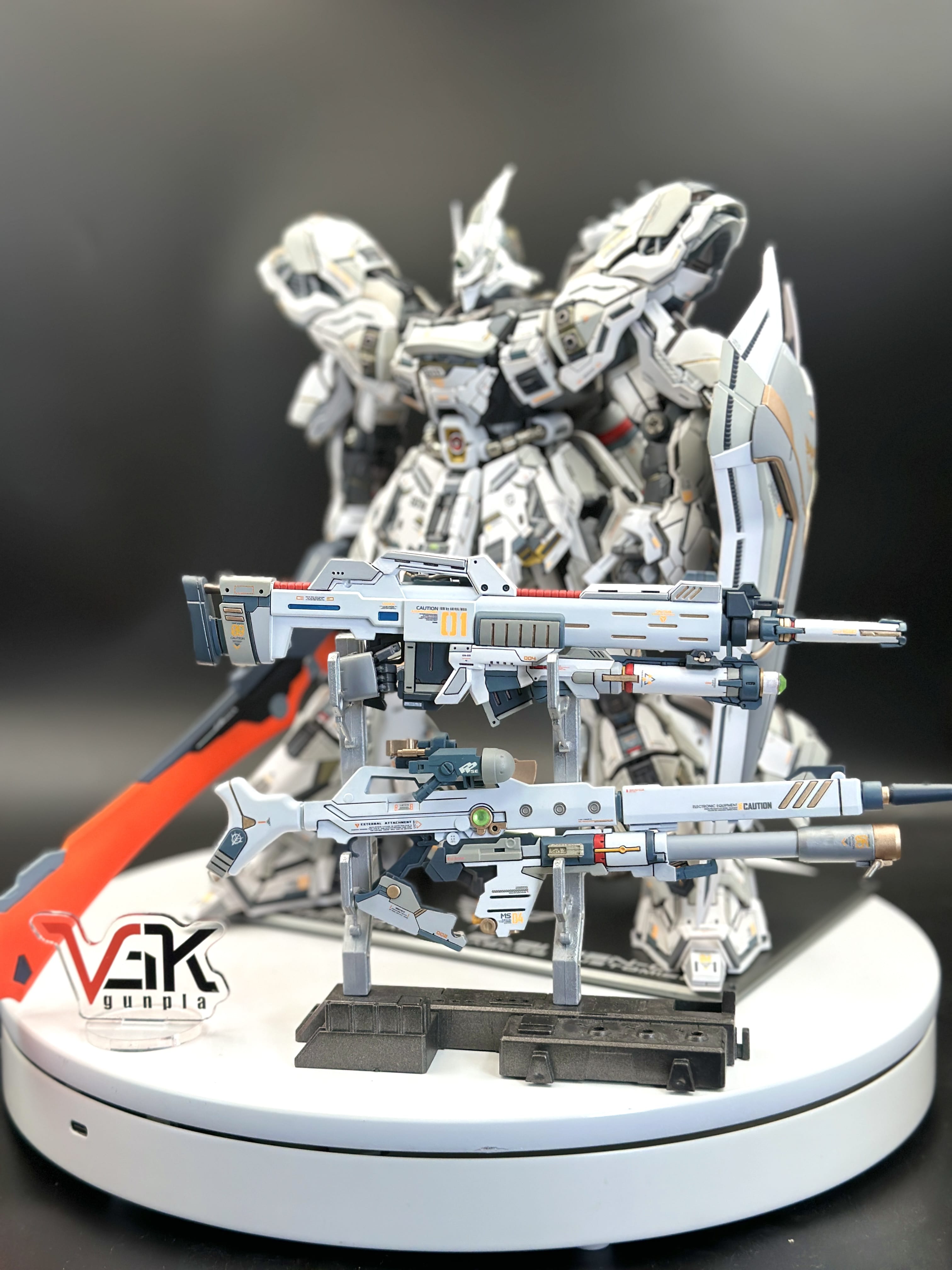 Yujiao Land Studio Resin Conversion Kit 1/100 Sazabi MSN-04 (White Version)