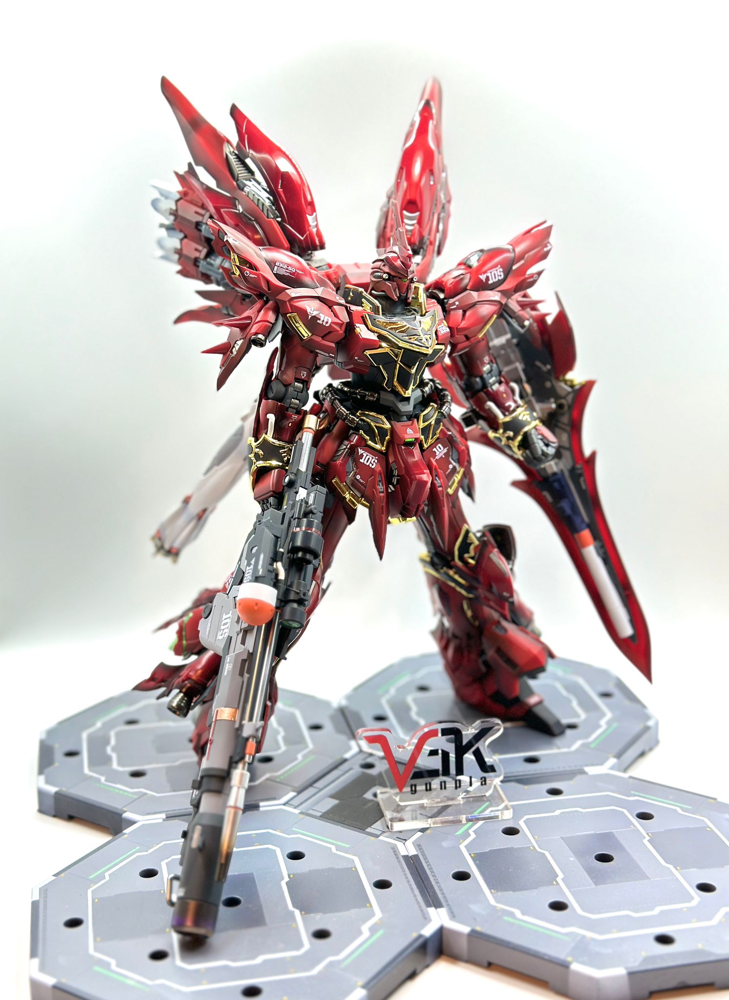 akumi Studio Resin Conversion Kit 1/100 Sinanju MSN-06S (Gloss Varnish Version)