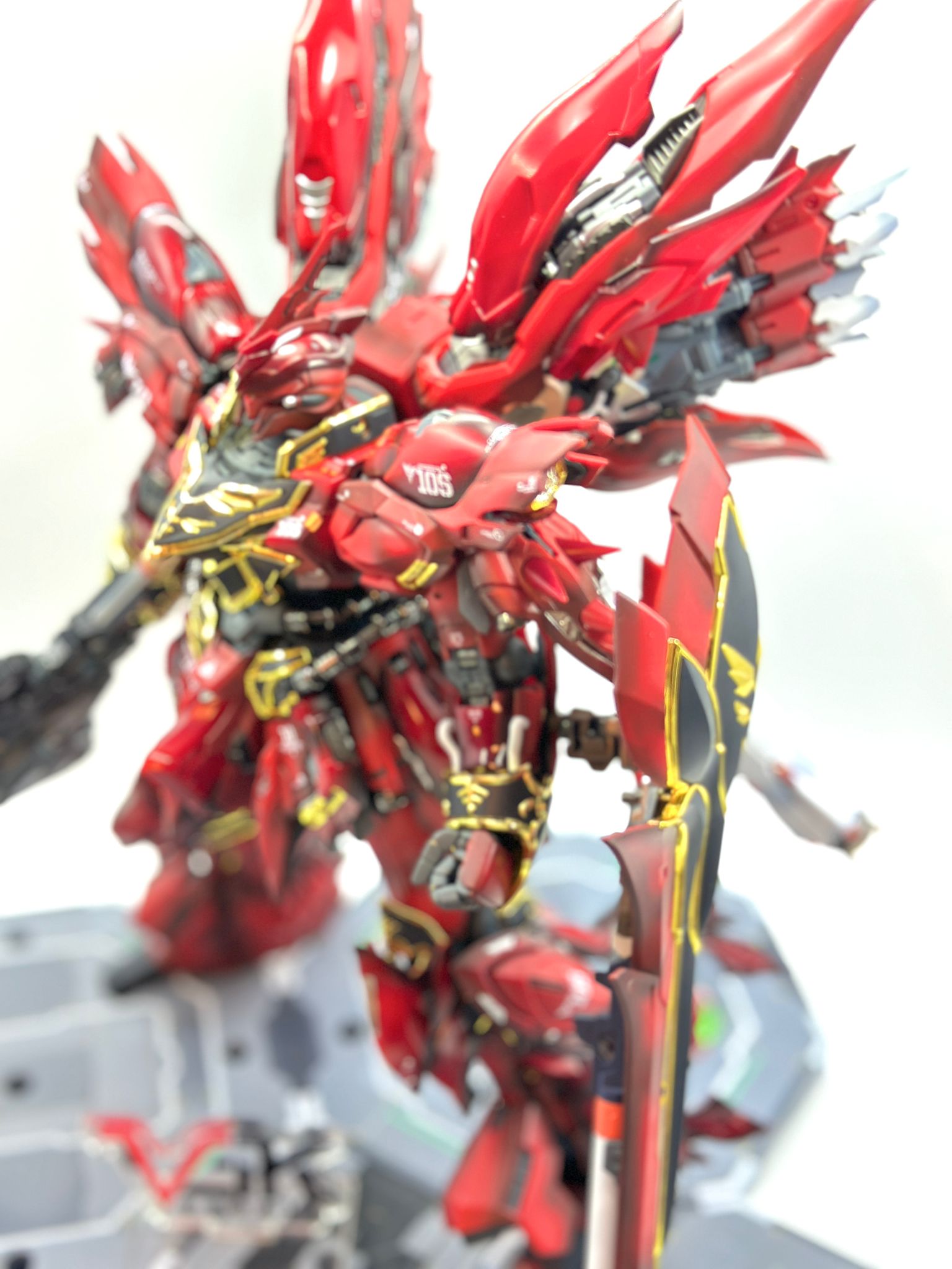 akumi Studio Resin Conversion Kit 1/100 Sinanju MSN-06S (Gloss Varnish Version)